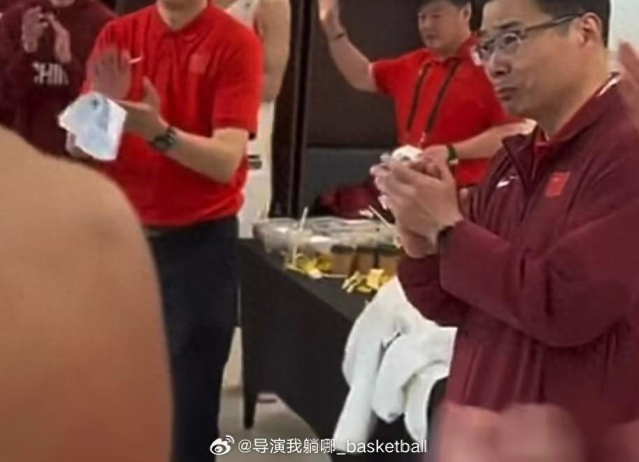 开云-男篮1人被赞：很像黑人球员，弹速快，身体壮，会卡位，拼抢积极