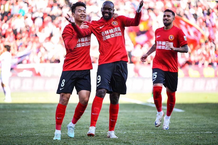 kaiyun体育app-中超-姆本扎传射建功 辽宁铁人主场击败北京国安